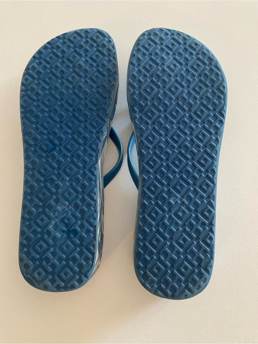 Tory Burch Blue Tropical Print Platform Flip Flop Sandals, Size 8 - Picture 9 of 9